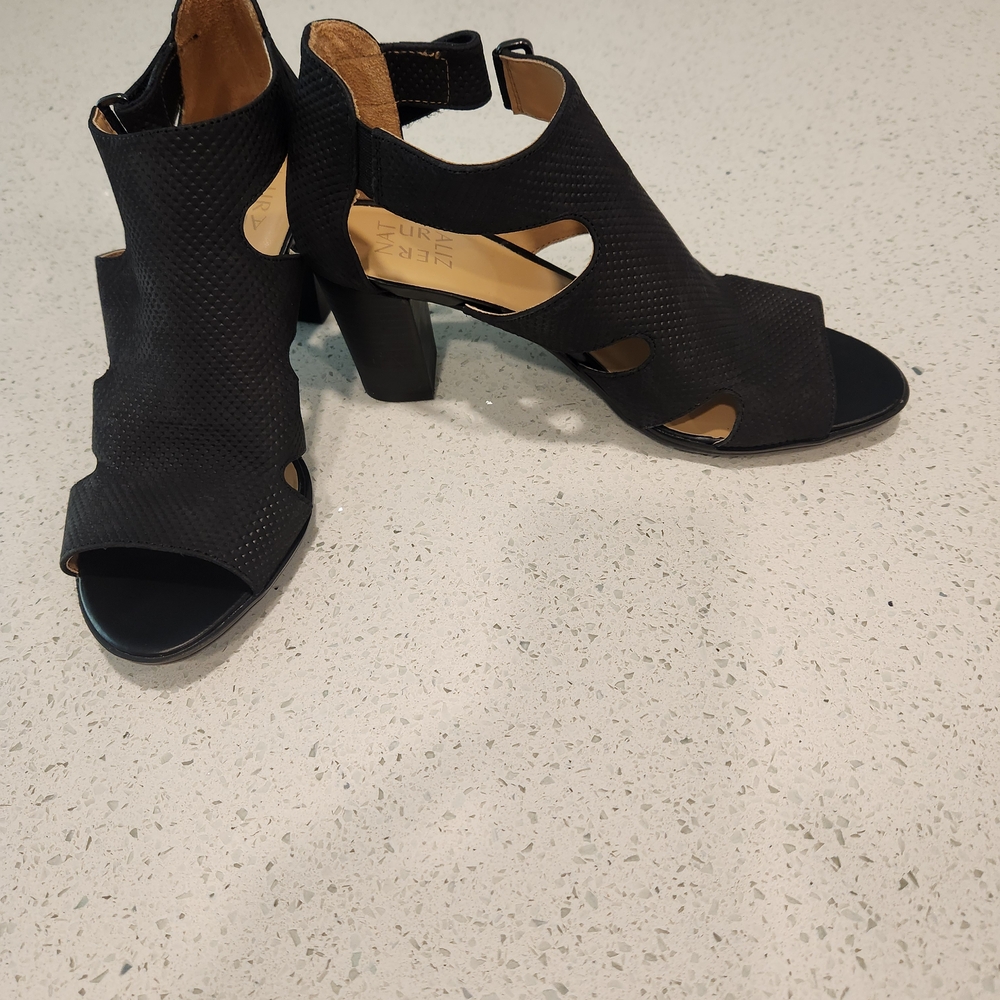 Naturalizer Black Heels Elegant Comfort